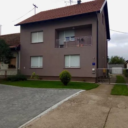 Apartman Lovric Dakovo Exterior photo